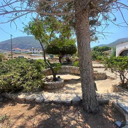 Belessi's Mansion 1 Konukevi