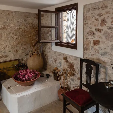 Гостевой дом Belessi's Mansion 1