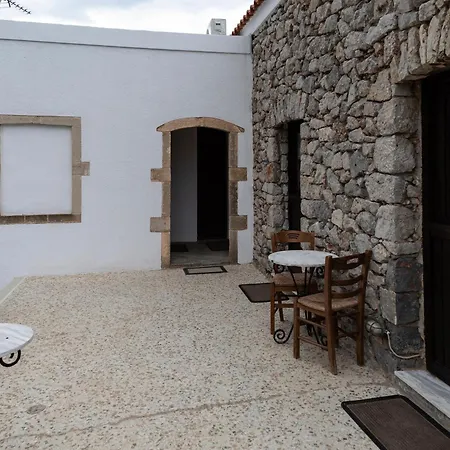 Casa de hóspedes Belessi's Mansion 1