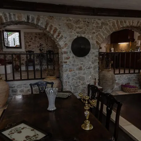 Belessi's Mansion 1 3* Monemvasía