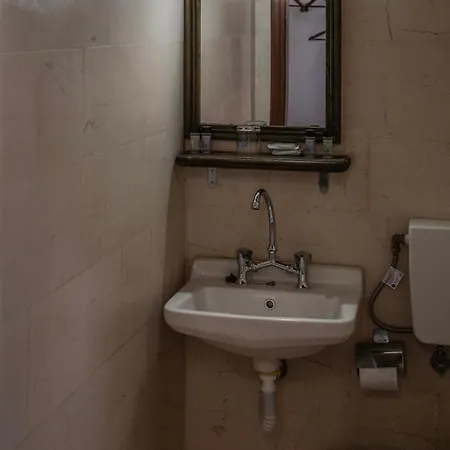 Belessi's Mansion 1 Гостевой дом 3*