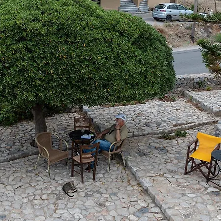 Belessi's Mansion 1 3* Monemvasía