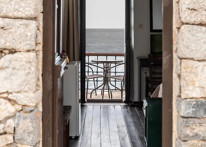 Belessi's Mansion 1 3* Monemvasziá