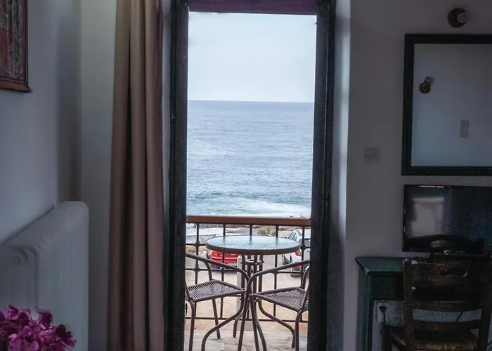 בית הארחה Belessi's Mansion 1 3*