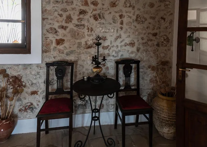 Belessi's Mansion 1 מונמבאסיה