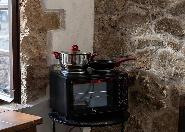 בית הארחה Belessi's Mansion 1 3*