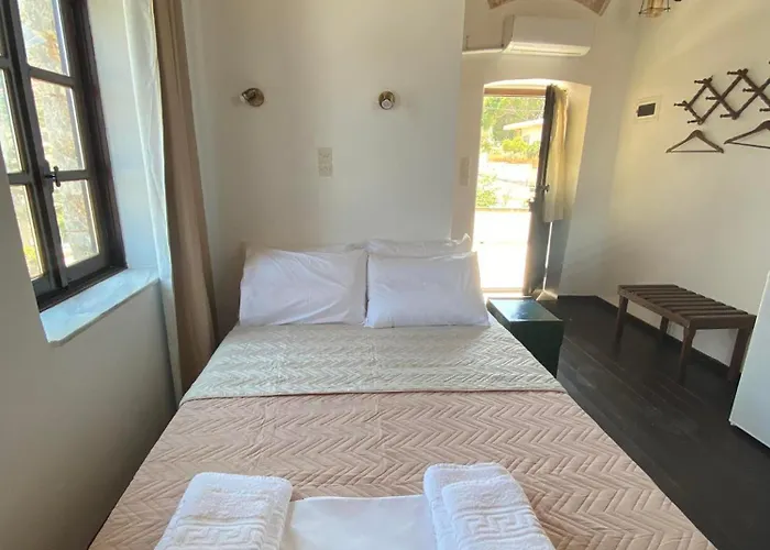 Belessi's Mansion 1 3*